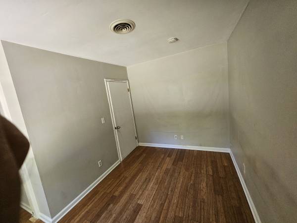 $1,989 / 3br - 1450ft2 - Cabaña en zona de granja aislada (Darlington)63694609948929121