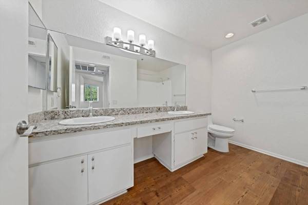 $2,470 / 2br - 1008ft2 - ¡Hay que verlo para creerlo! (Ubicado directamente junto a las montañas San Jacinto en d)63668320567169123