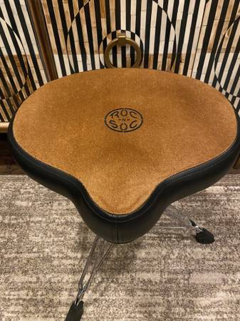 Roc-N-Soc Drum Throne 1