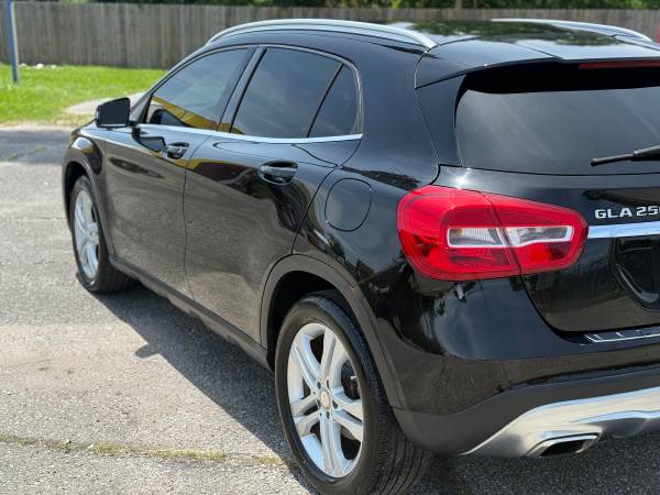 2015 Mercedes Benz GLA 250 - $7,900 (New Orleans)63438987686787121