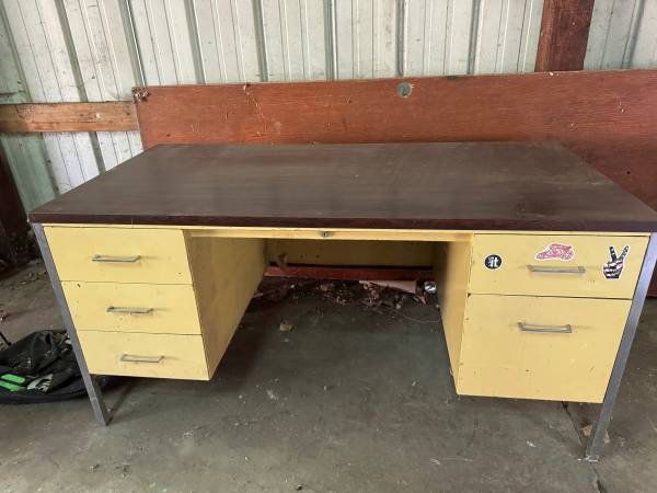 Steelcase Desk 1