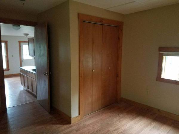 $1600.00 / 3br - 800ft2 - 3BR Unit in Barre, VT | 1 Bath | $1600/mo | Available 10/1/2563784639866115124