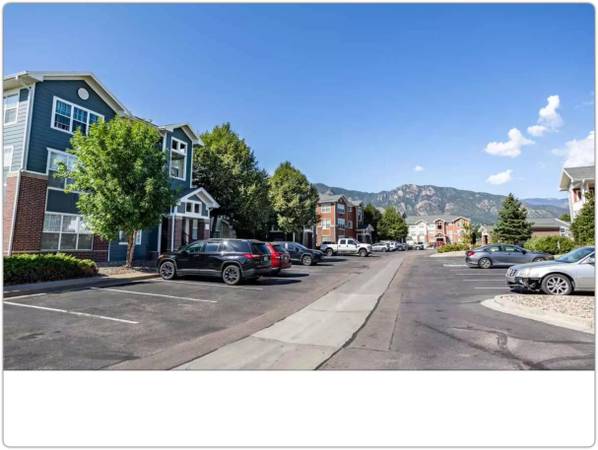 $1,634 / 3br - 1130ft2 - ¡Excelente de 3 habitaciones / 2 baños! ¡Nos encantan las mascotas! Pregunte sobre nuestra política de mascotas (Colorado Springs)63686727313665121