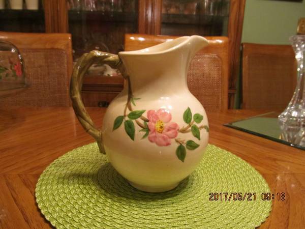 VTG FRANCISCAN DESERT ROSE LARGE PITCHER 1