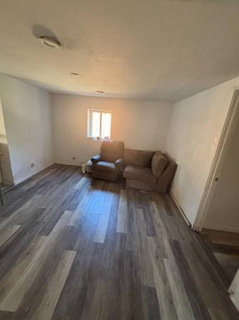 $1,050 / 1br - 316 Lincoln St, Santa Cruz, CA 95 #9 unidad en piso superior cerca del centro (santa cruz)63813662789505121