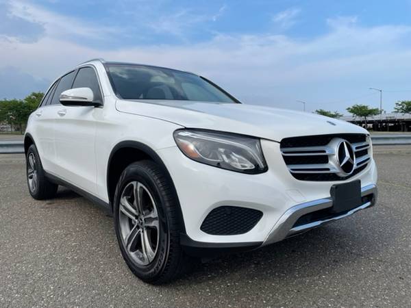 2019 Mercedes-Benz GLC GLC 300 4MATIC AWD - $19,990 (STATEN ISLAND)63614848349443121