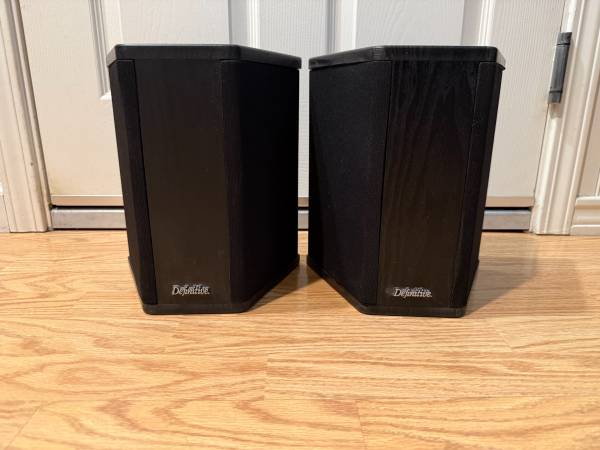 Definitive Technology BP-1.2x Bipolar Array Speakers (Excellent Condit 1