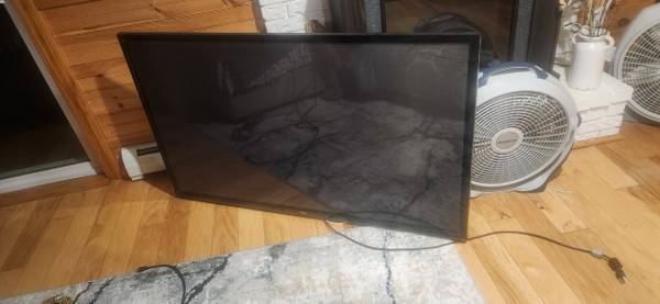 LG 65 inch led TV *Free*