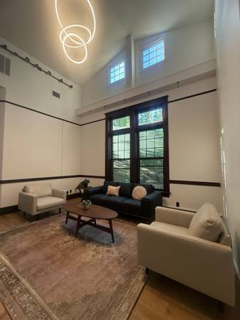 $270 Treatment Rooms in a Natural Medicine Collective / Wellness Space (NW Portland)63831251923203121