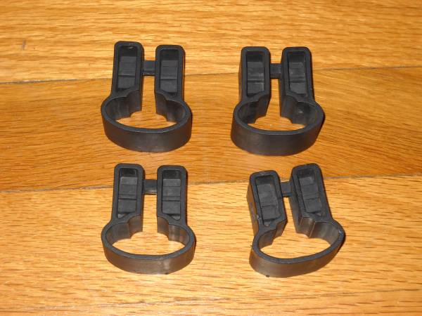 Yakima 1V Mighty Mount Clamps For Factory Bars -Set of 4- see Fit List 1
