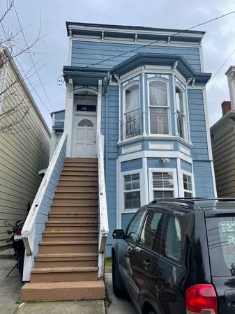 $850 / 4br - Room open for move in on October 1st (oakland west)63667889020417120