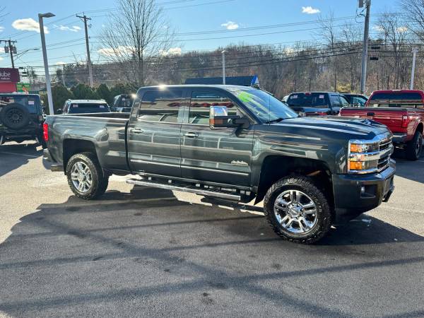 2019 Chevrolet Silverado 2500HD - Photo 4