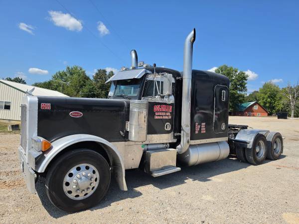 1992 Peterbilt 379 Sleeper Truck - Photo 2