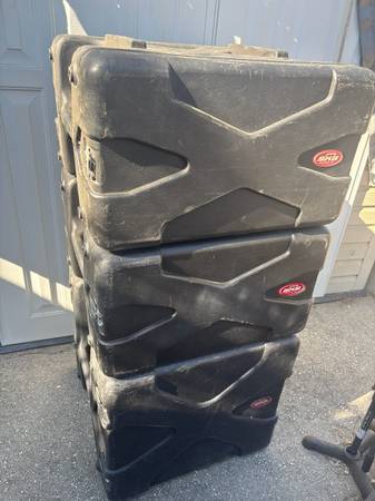 SKB rack cases 1