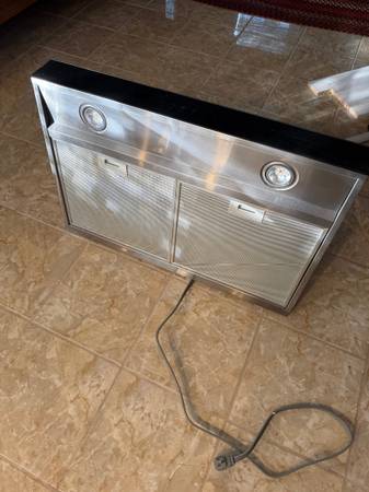 Whirlpool range hood vent 1