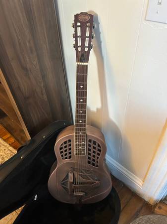 2017 Royall Trifecta Copper-plated Tricone Resonator 1