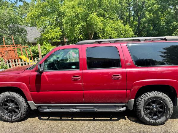*Price Reduced* Suburban 1500 Z71 - New Wheels, Tires,  AC System - $5,00063621786119427123