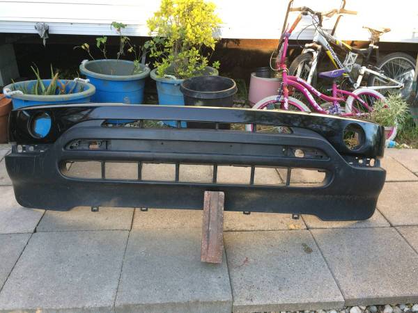 2000/2003 BMW X5 Frt Bumper 1