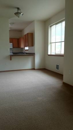 $2,295 / 3br - 1400ft2 - PET FRIENDLY ~ 3 BEDROOM/3 BATH (Samish)63935322214659124