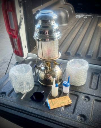 Never used kerosene lamp 1