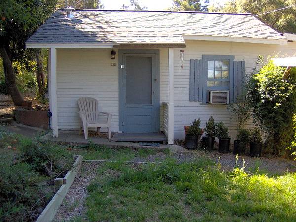 COMING SOON: Charming small vintage cottage in town, quiet 1