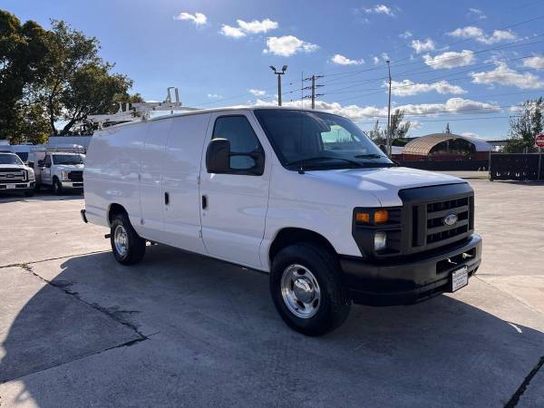 2014 Ford E-Series E 250 3dr Extended Cargo Van  cargo vans and trucks - $12,500 (+ Cita auto Sales)63479481175043121