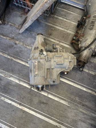 2013 SILVERADO TRANS CASE 1