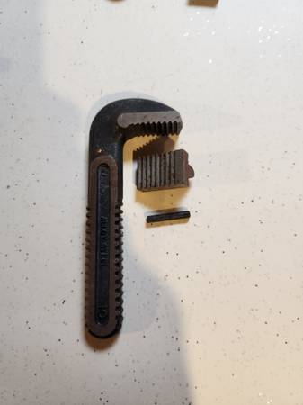 RIDGID REPLACEMENT HEEL AND JAW KIT W/PIN FOR A 10" PIPE WRENCH NEW 1