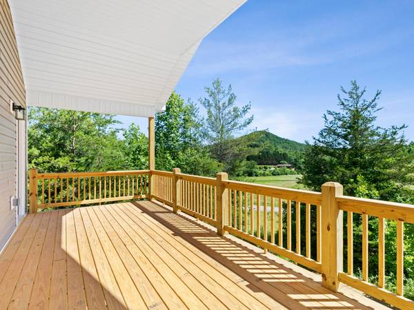 $405,000 / 1650ft2 - New Home $405k 1.43 Acres (Asheville - Old Fort)64029373597314121