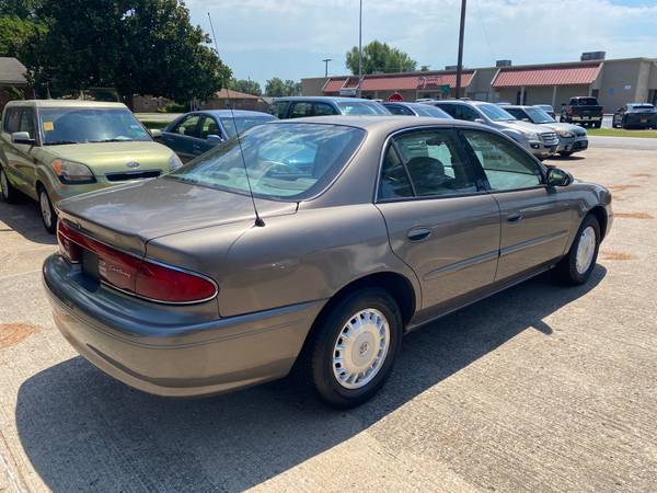 2005 Buick Century Custom, solo 59.922 millas, muy pocas millas. ¡Solo 5.199 dólares en efectivo! - 5.199 $ (Tulsa-Kirkpatrick Auto Sales)63470242796163122