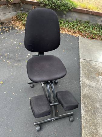 Kneeling Office Chair 1