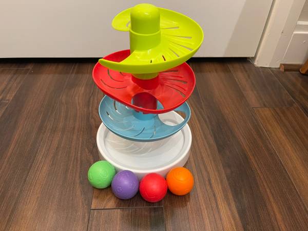 Brooklyn Lollipops - Rolling Rainbow Tower 1