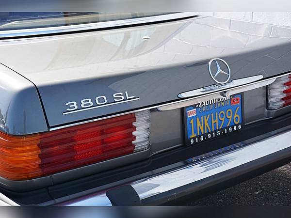 1982 Mercedes-Benz 380 Series SL 2D Coupe Roadster - $11900.0063619283854979124