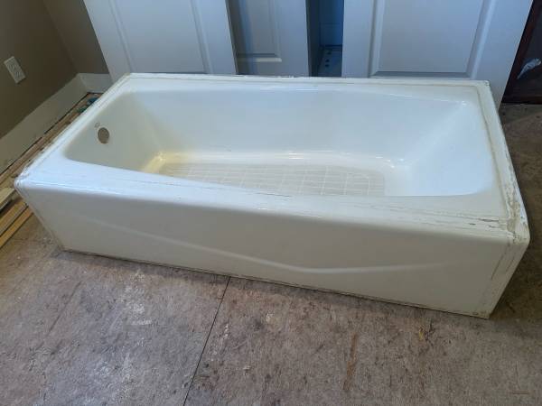 FREE Cast iron bath tub | bathtub 1