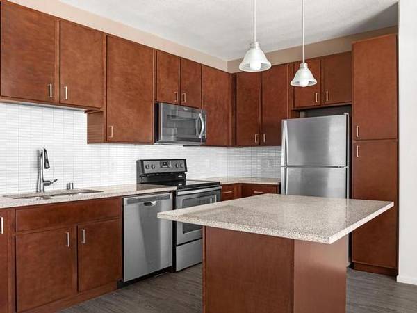 $2,773 / 1br - 745ft2 - Walk-In Closets, Electric Vehicle Charging Stations, Outdoor Patio (Kapolei)63686672967681122