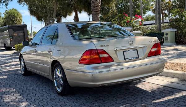 2003 Lexus LS 430 1