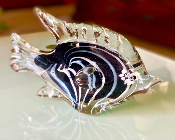 Heavy glass decorative fish 1