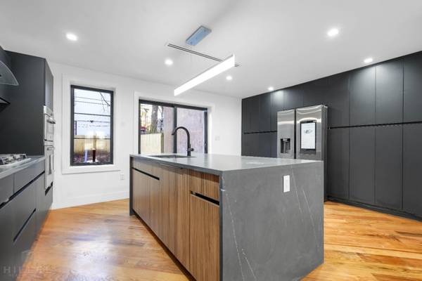 $9995.00 / 3br - No Fee* Luxury 3 Bed 3 Bath Apt in Bed Stuy! Park Views! (Bedford Stuyvesant)63689734780419124