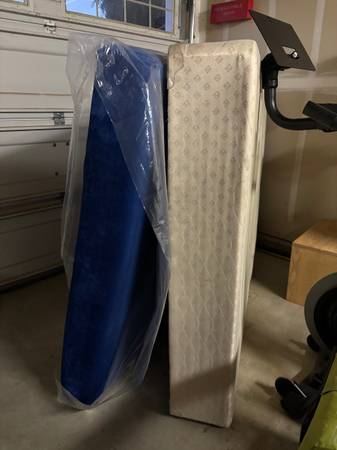Full bed frame + box spring + memory foam mattress 1