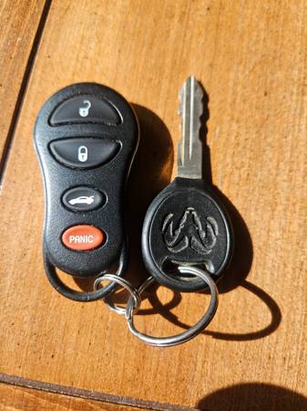 Dodge Keyless Remote& Key 1