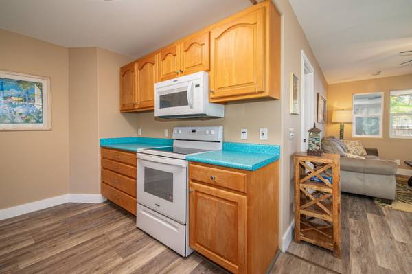 $2,850 / 1br - Fully furnished beautiful large one bedroom one bath (Kihei)63939393507459122