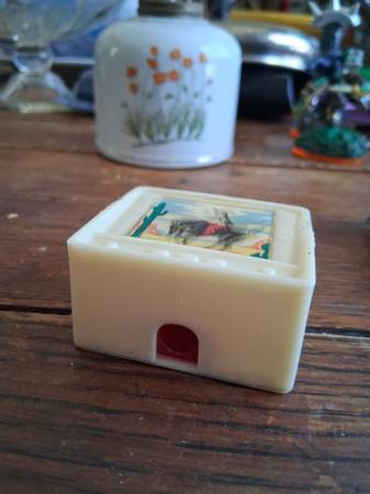 Flicker Pencil Sharpener 1962 - $5 (San Francisco near Zoo)63471457544963121