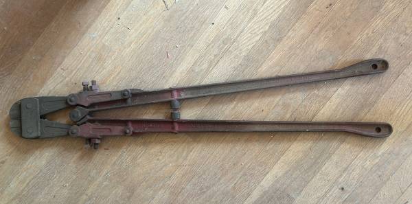 42” bolt cutters 1
