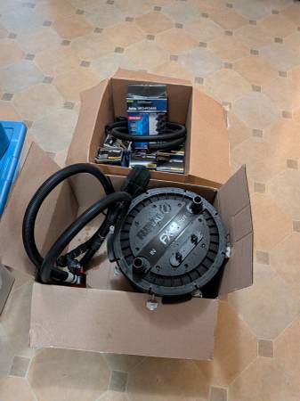 Fluval FX4 Cannister Filter 1