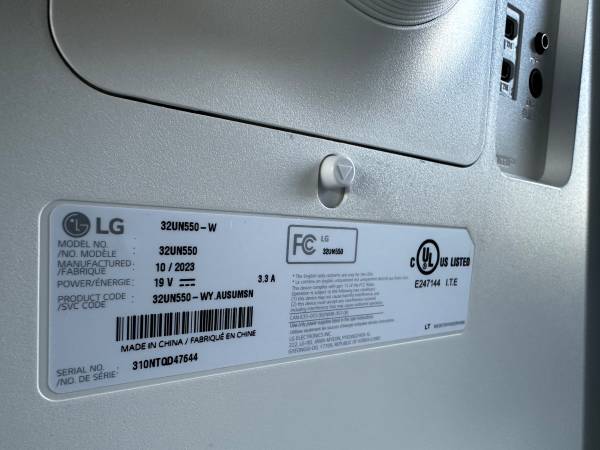 LG 32" COMPUTER SCREENS 32UN550 - $125 (Ridgefield)63471431054979123