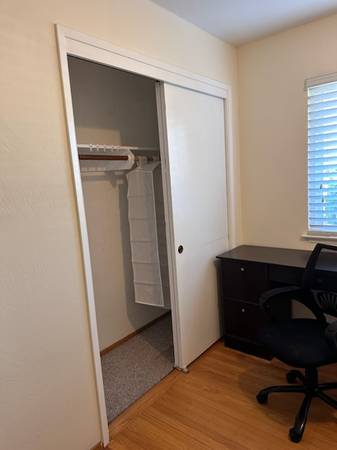 $1,200 / 4br - 120ft2 - A furnished private room in a large house for rent. (saratoga)63682870664705123