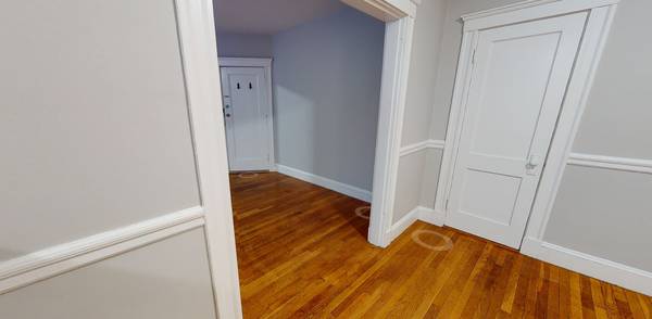 $3,050 / 1br - Gray St 1 Bed Porter Sq area NOW (Porter Square)63996690870274123