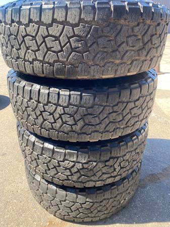 Factory 2024 Chevy 18” Silverado 2500HD wheels & Toyo 275/70LT18 tires - $78063471456775299122