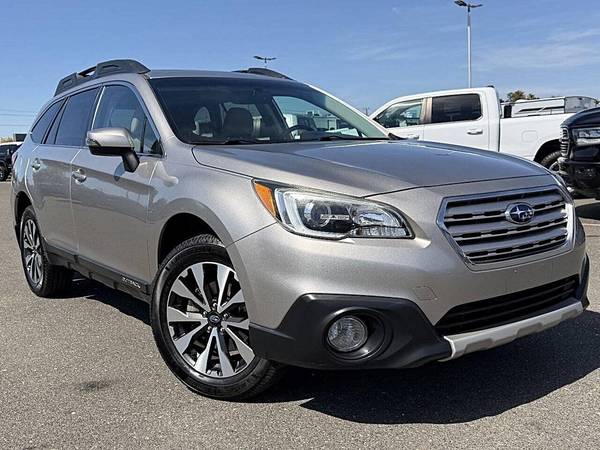 2017 Subaru Outback 3.6R Limited AWD 4dr Wagon 1