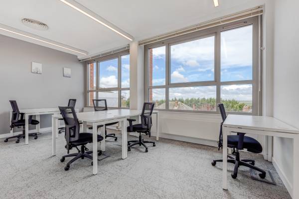 $5,259 $5259 Turnkey Large Office Space - Move in Ready (Palm Springs)63668337504771120